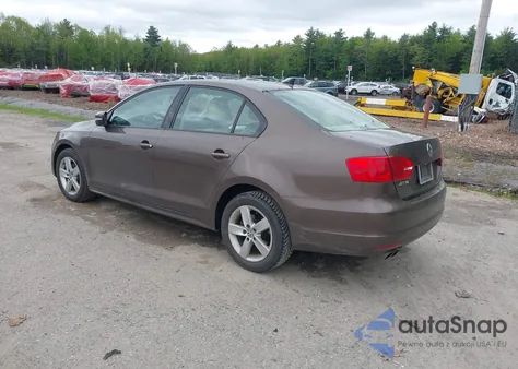 2011 Volkswagen Jetta 2.0L Tdi из США, поврежденный, VIN 3VWLL7AJ6BM124470